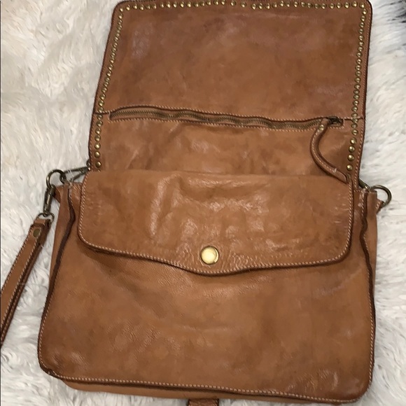 Leather crossbody bag - Picture 2 of 6